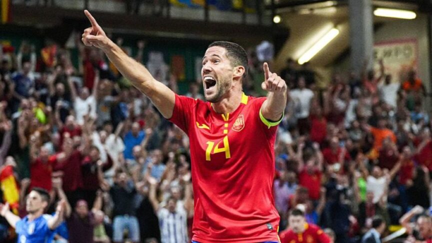 Entrevista a Raúl Campos